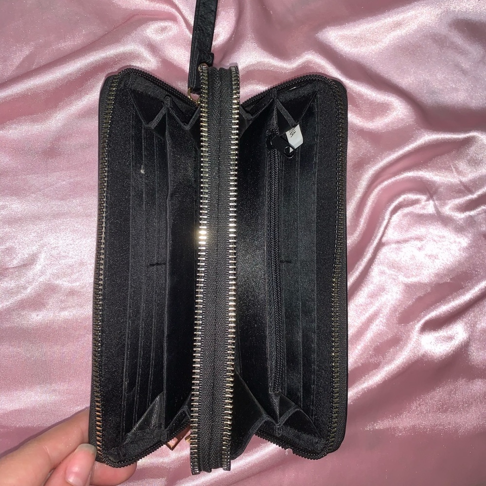 Wallet - Picture 2 of 2